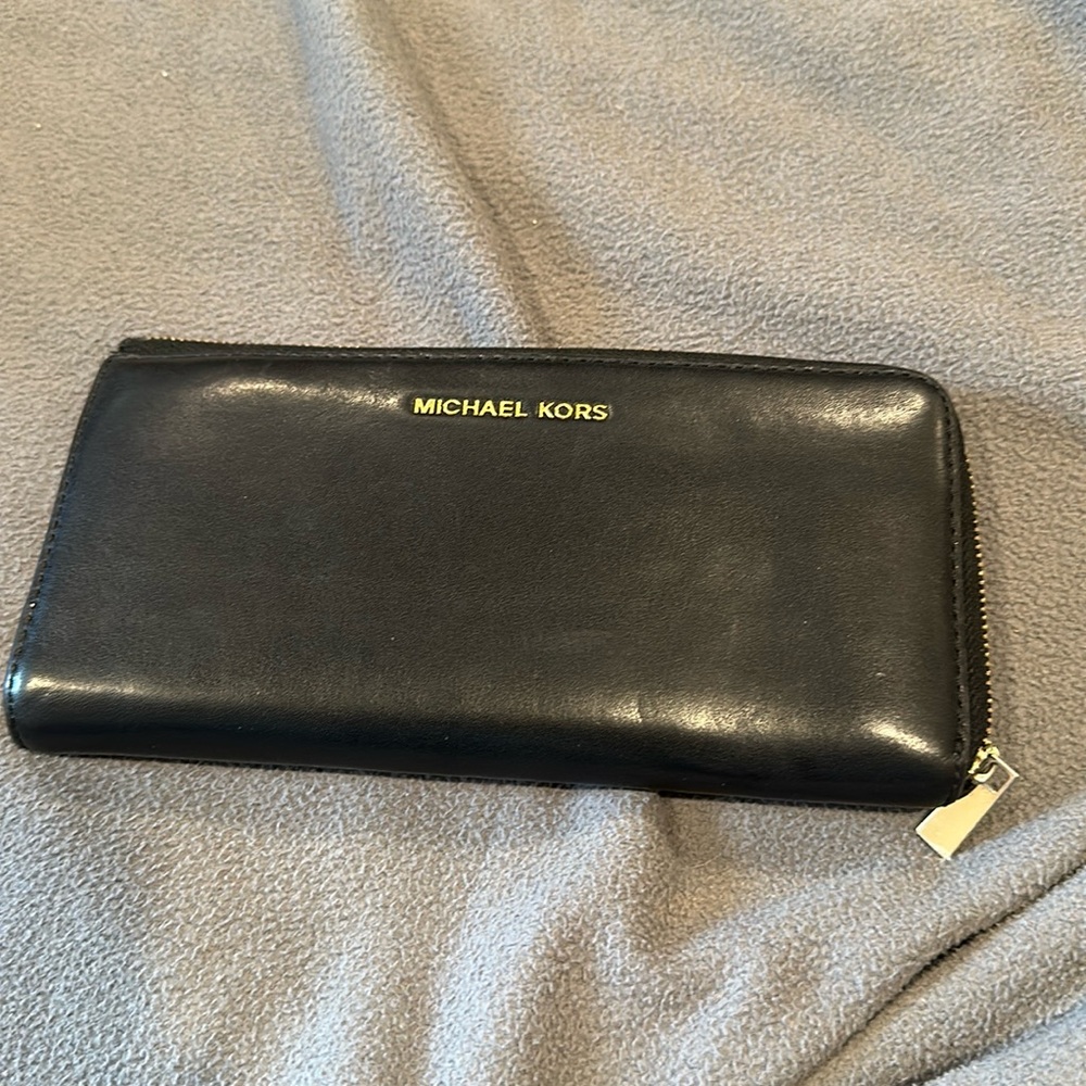 Women pouch wallet
